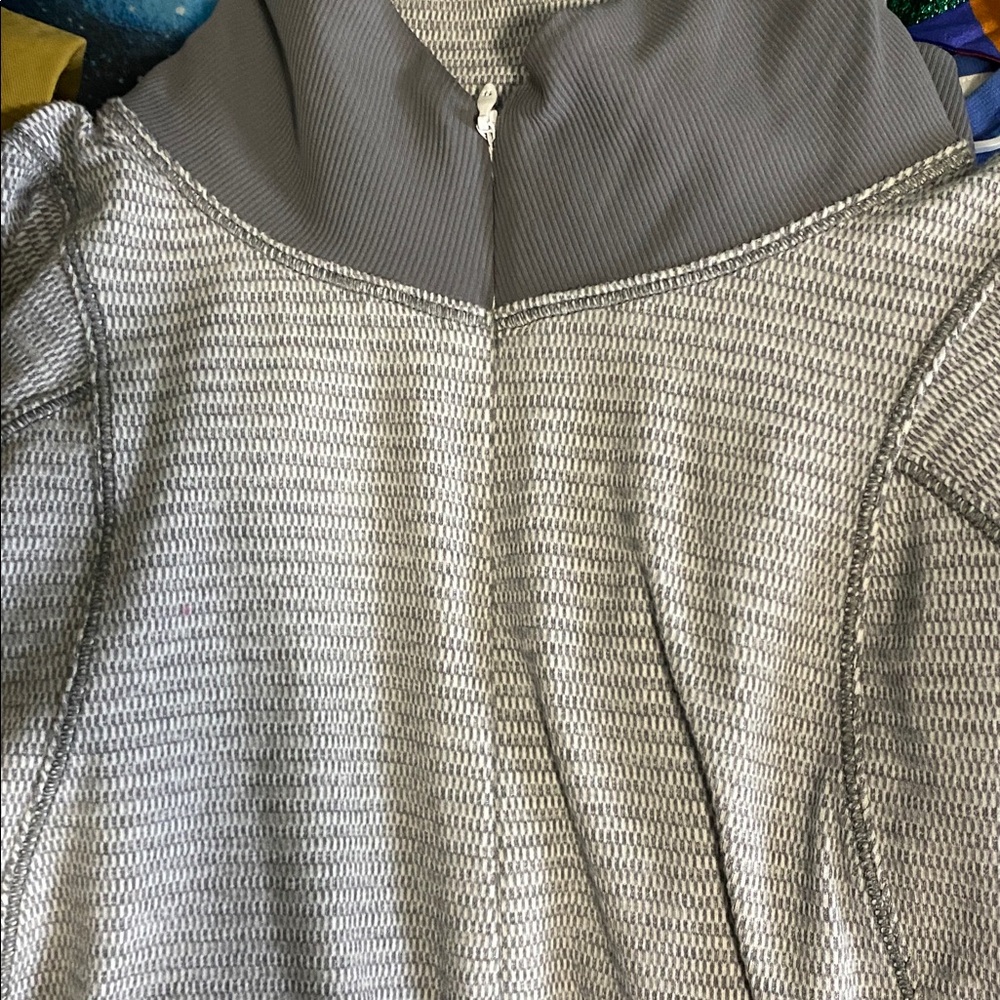 Woven Knit Zip-Back Hoodie — Gray